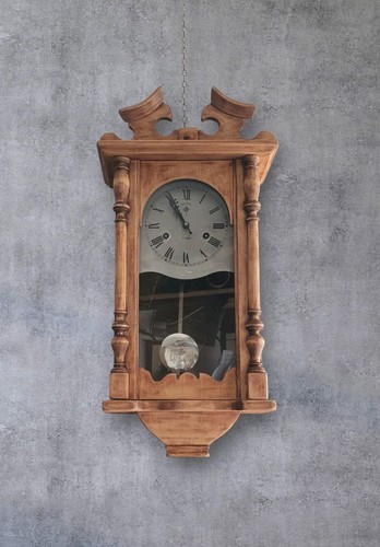 Vecchio antico orologio - antico,