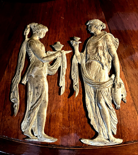 Coppia vestali decorative
